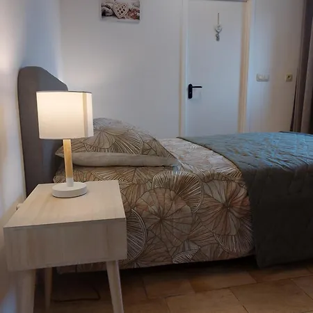 A La Cour De La Sucrerie Apartment